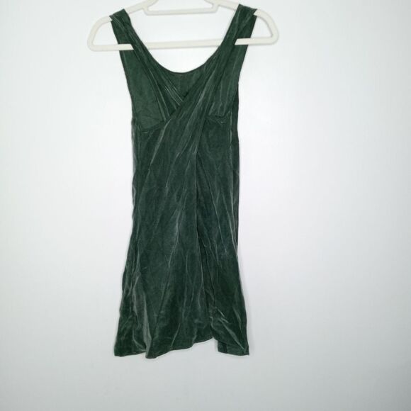 Konnie May green mini dress - Picture 5 of 6